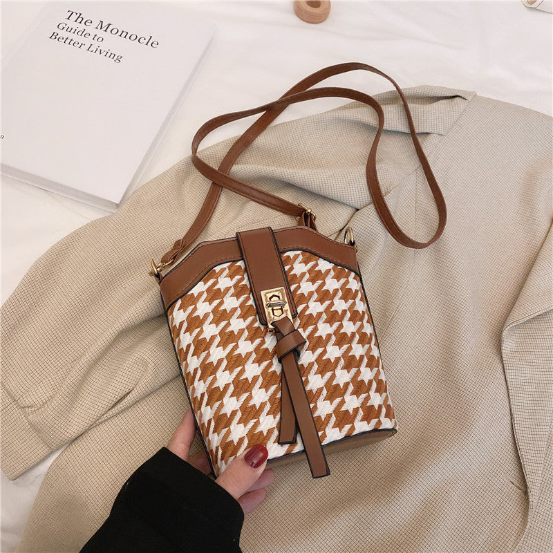 New Stylish Character Pattern Bucket Bag