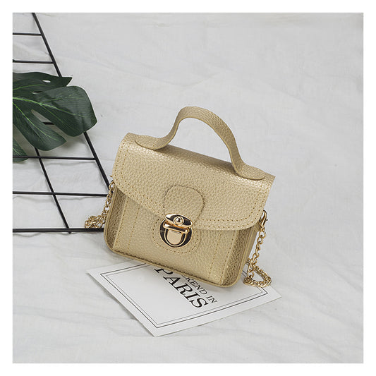One shoulder slant cross handbag
