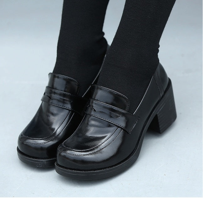 Spring and Autumn England retro women's shoes college wind Japanese uniform shoes thick with single shoes paint Pissen female round head small shoes