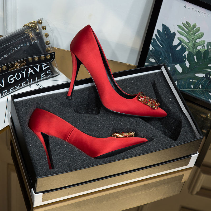 Black Satin pointed shoes