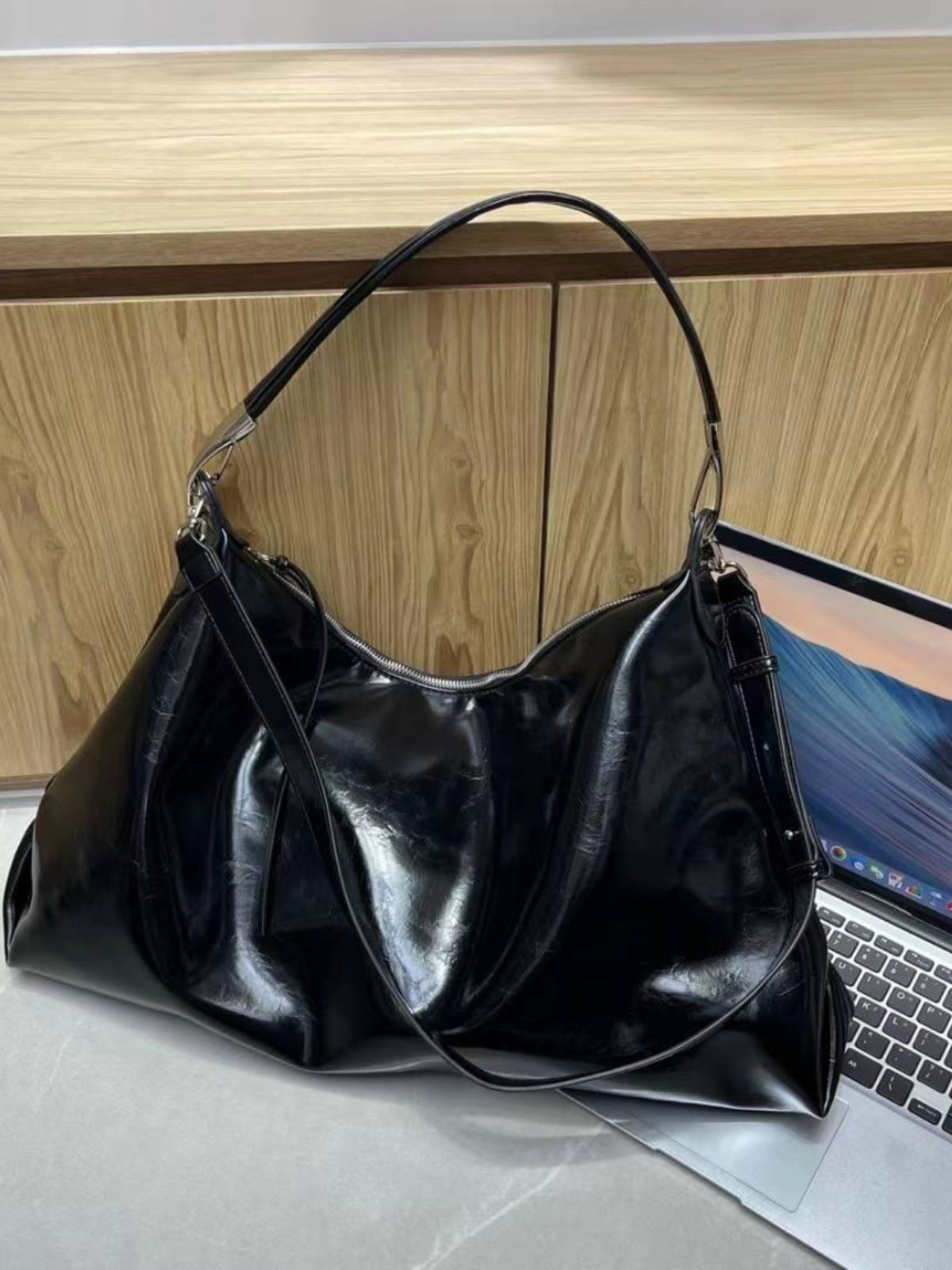 Elegant All-match Underarm Large Capacity Crossbody Women's Bag