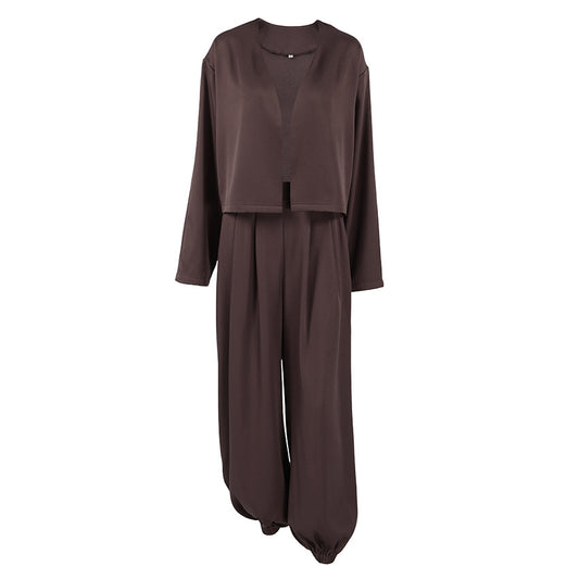 Simple White V-neck Top And Trousers Loose Leisure Suit