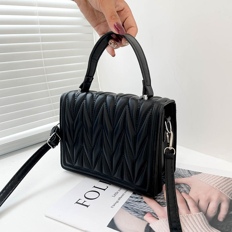 Soft Embroidered Thread Color Hand-held Messenger Bag