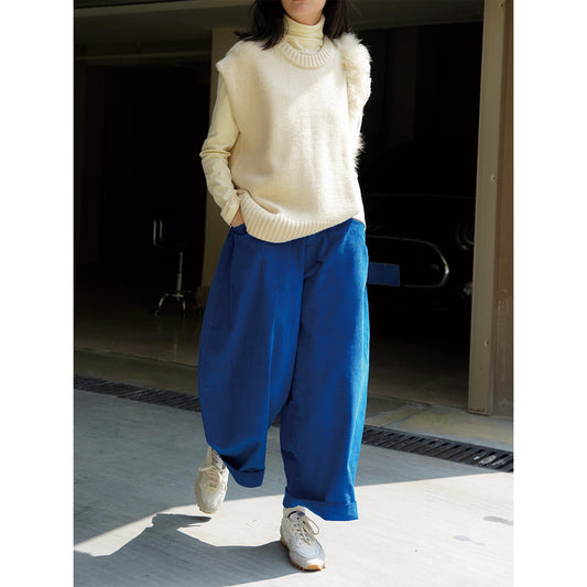 Corduroy Casual Pants With A Relaxed Slimming Fit And Elastic Waist For Women