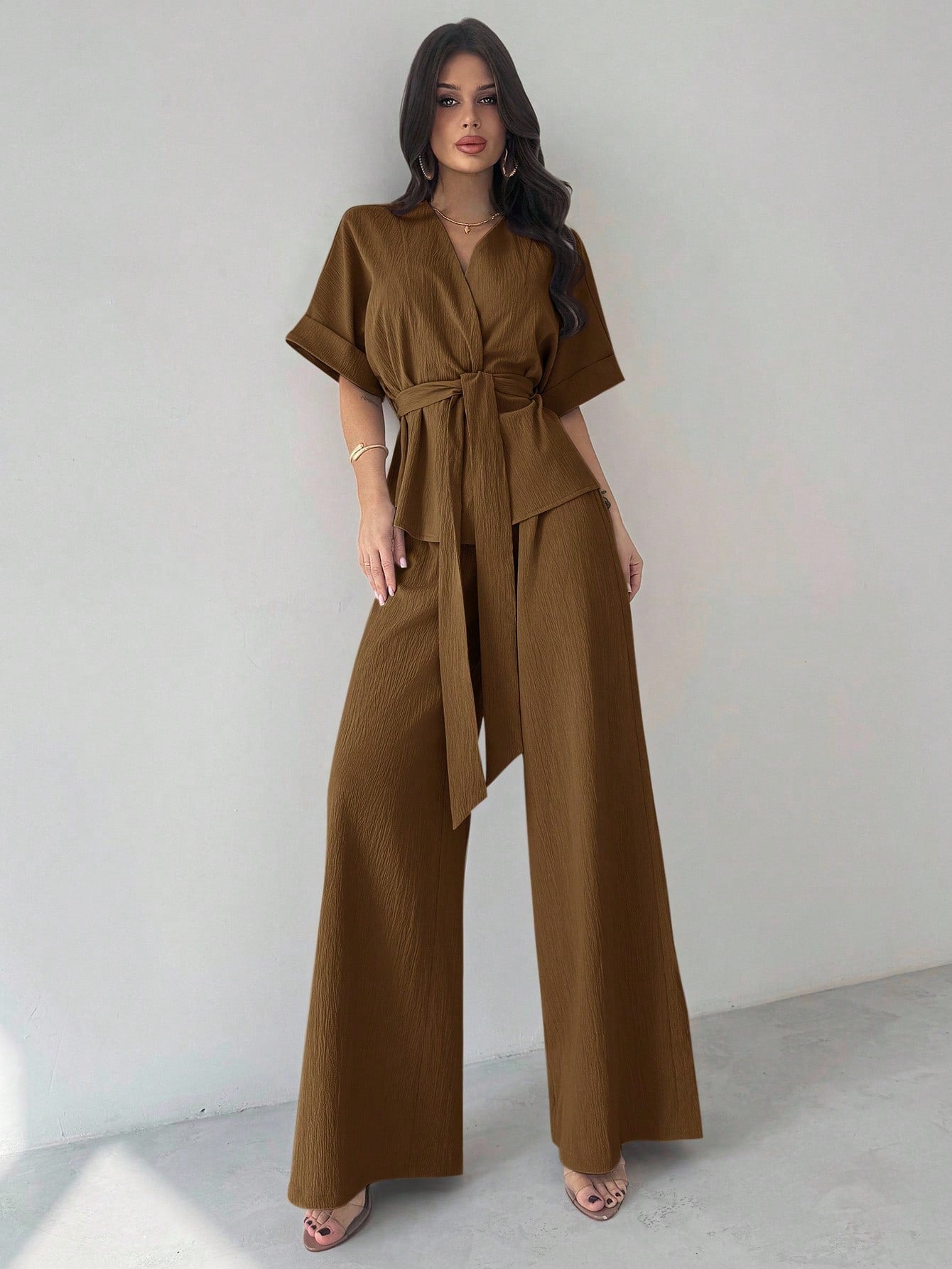 Women's Fashionable Two-piece Set Featuring A Stylish Top And Casual Pants