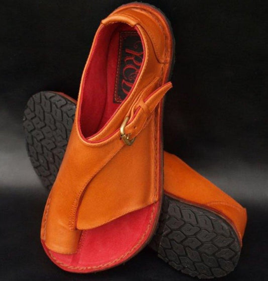 Toe colorblock flat sandals