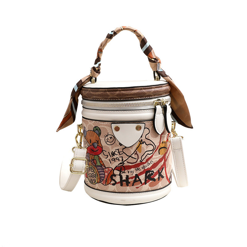 Ladies Textured Handbag Print Bear Fashion