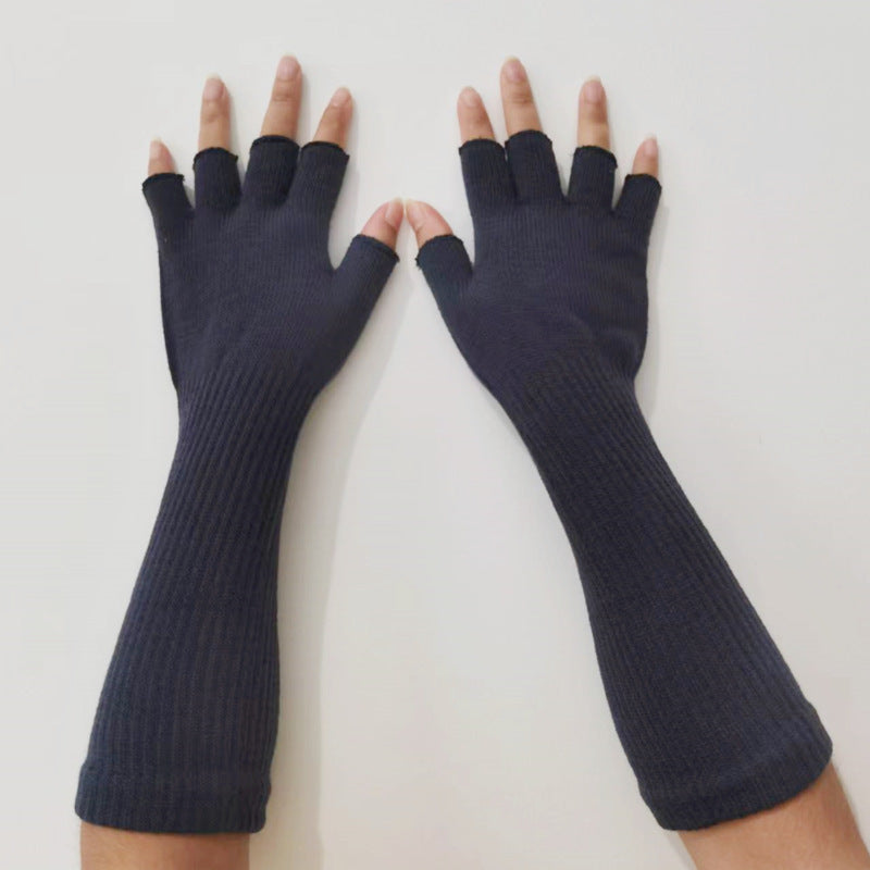 Modeelastiske ensfarvede kuldetætte varme handsker uden fingre