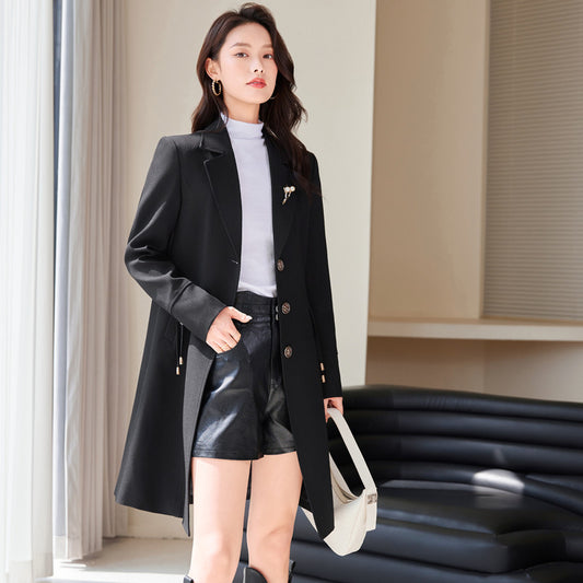 Dame Stilfuld Og Elegant Trenchcoat