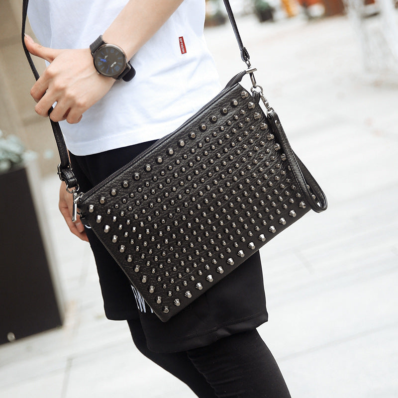 Personality rivet hand bag