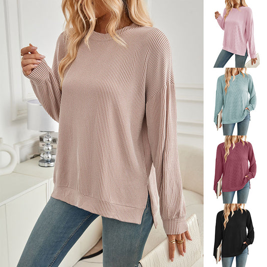 Damestribet løs langærmet sweater med slids