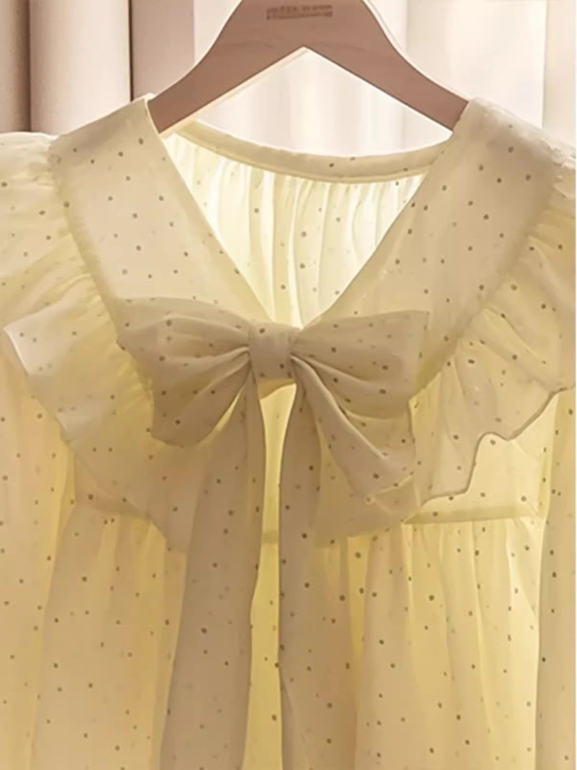 French-style Top With Long Sleeves That Strikes The Perfect Balance Between