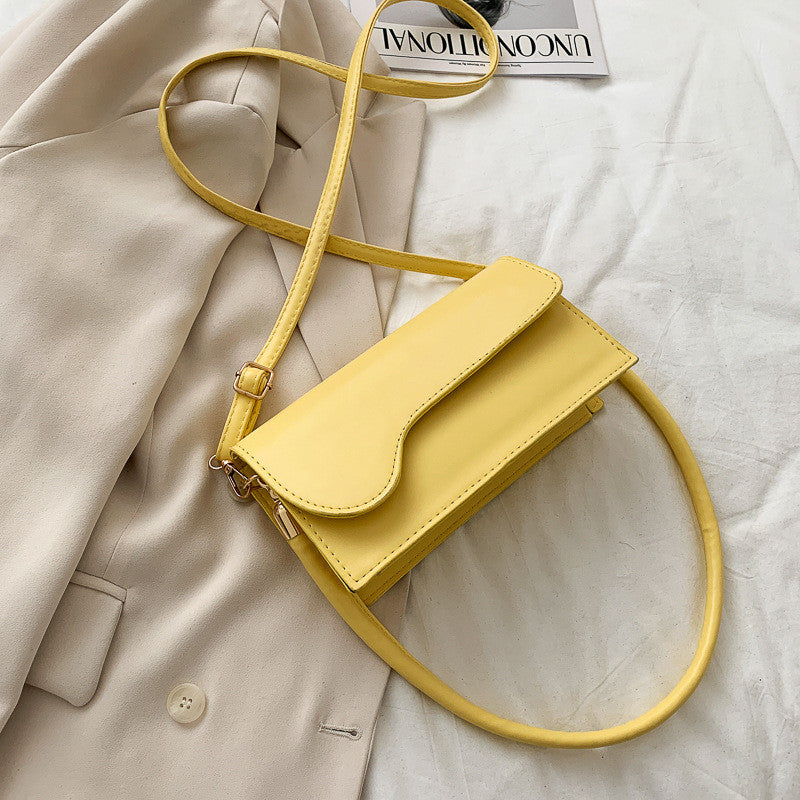 Simple and versatile small shoulder bag