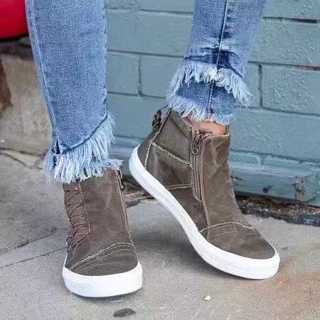 Camouflage side zip platform boots