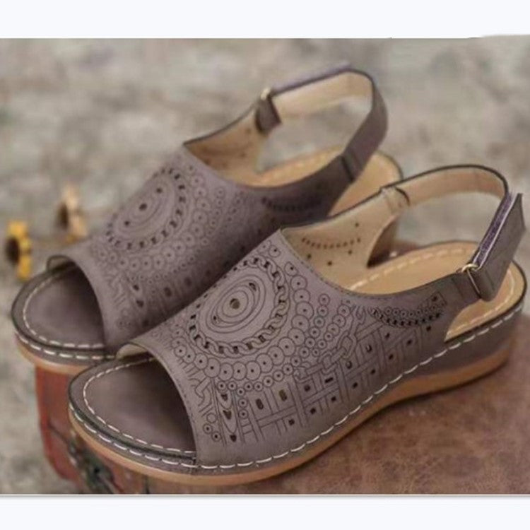 Plus Size Sandals Cutout Flat Heel Toe Buckle Vintage