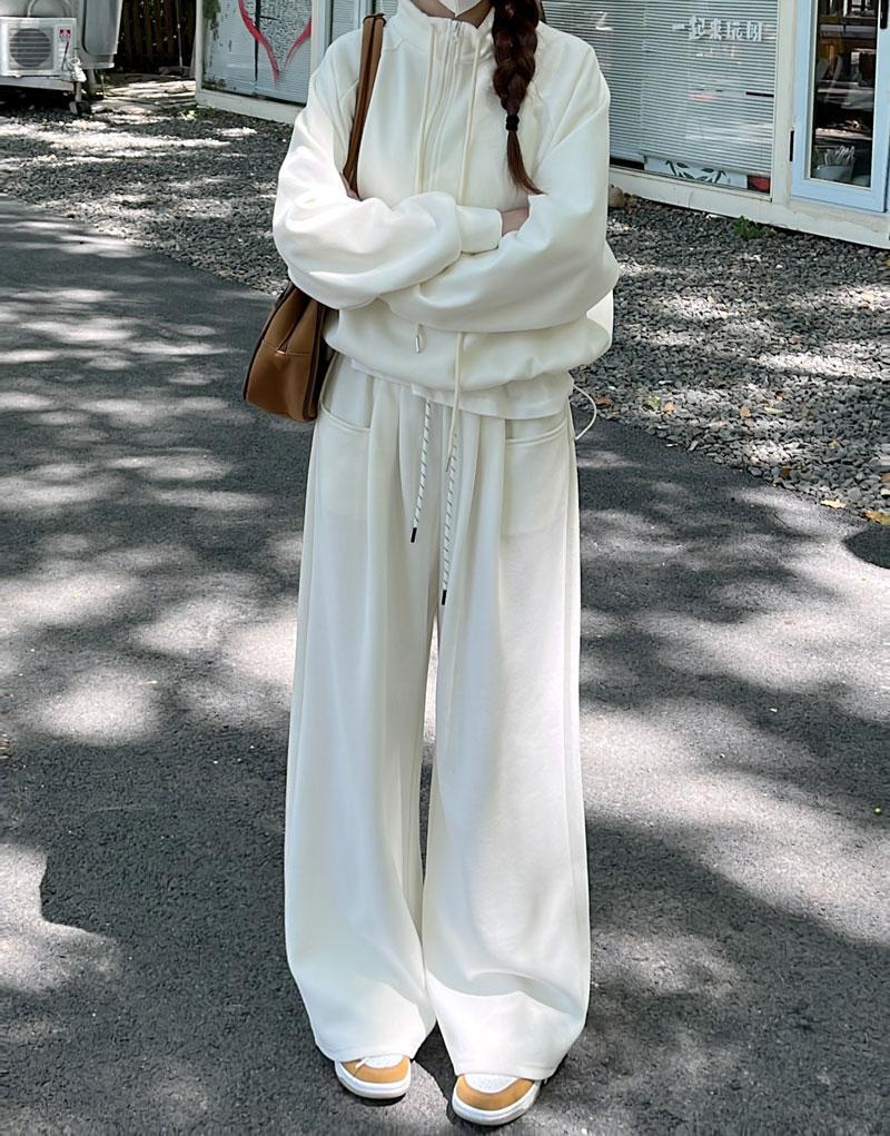 Design A Relaxed Hoodie And Pants Two-piece Set