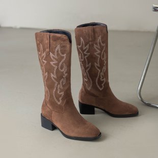Womens Retro Embroidered Western Cowboy Boots