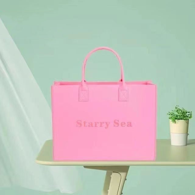Simple And Versatile Large Capacity One Shoulder Letter Felt Bag