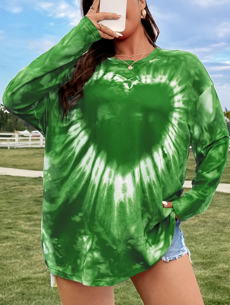 Plus Size Women's Printed Holiday Long Sleeve T-shirt