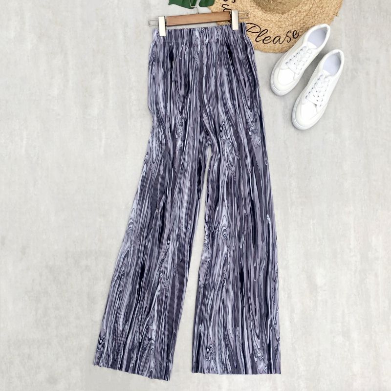 Spring And Summer Women's Wide-legged Pants High Waist Pleated