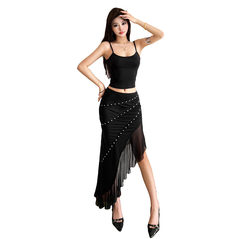 New Womens Outfit Figure-flattering Spaghetti-strap Tank Top Paired With A Mesh-panel Studded Skirt