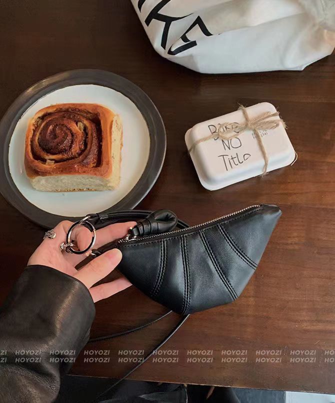 Special-interest Design Leather Mini Tribute Croissant