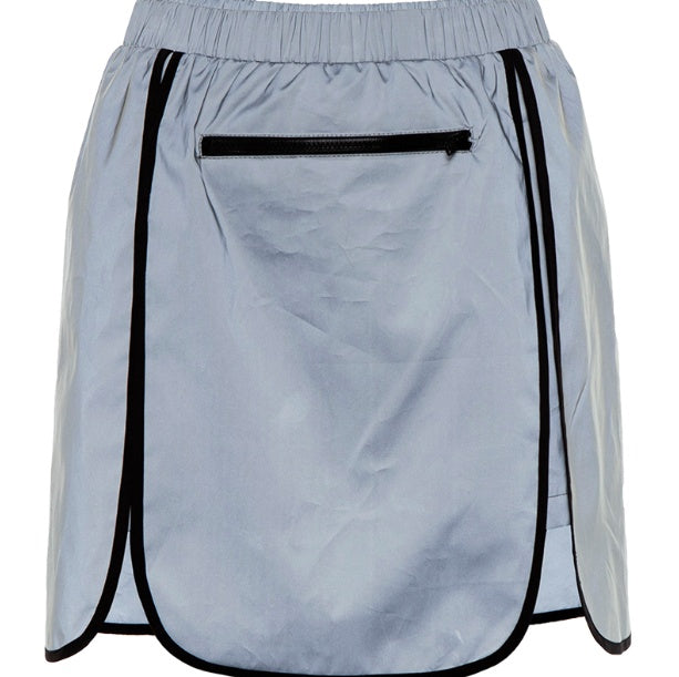 Reflective slit skirt