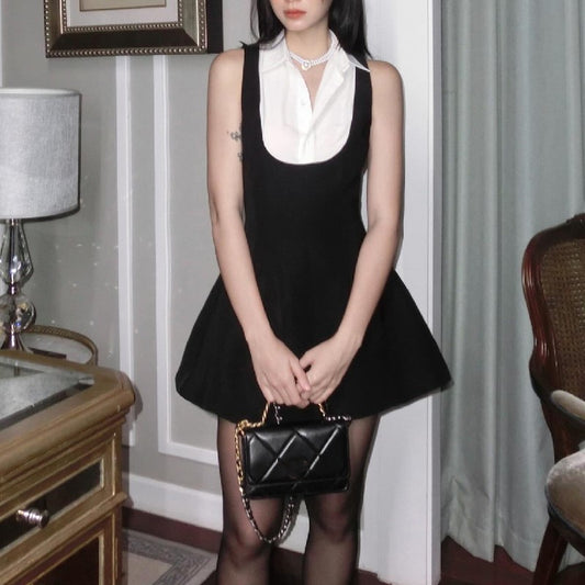 Contrast-color Form-fitting Sleeveless Dress