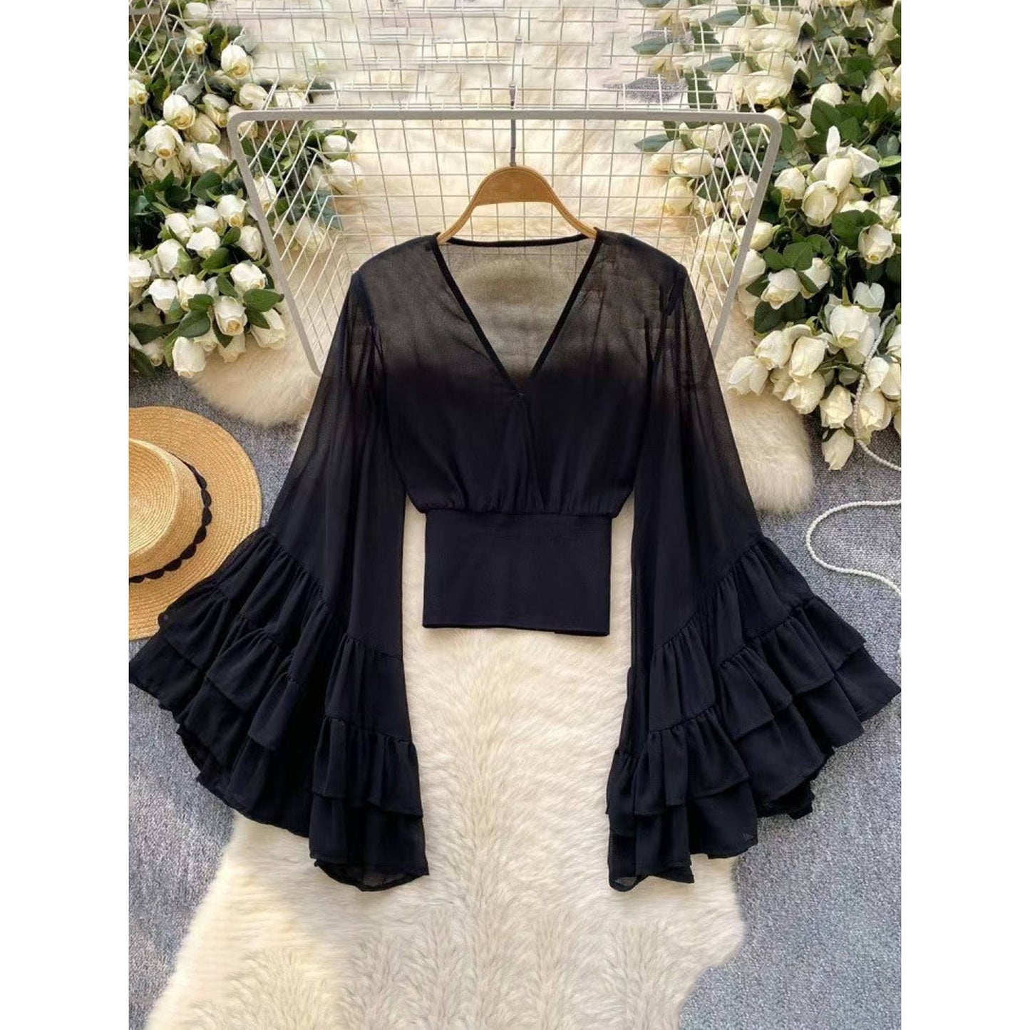 Ultra-girly Deep V-neck Figure-flattering Flared Sleeves