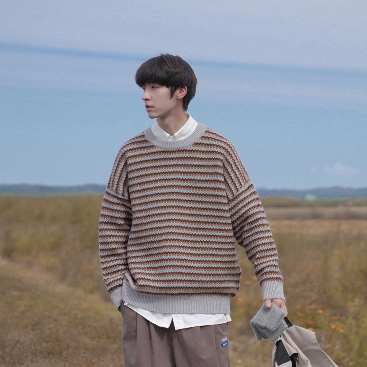 Factory Direct Supply Winter Men's And Women's Same Style Sweater Retro Temperament Striped Knitwear
