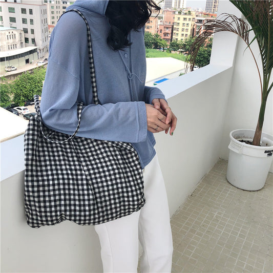Summer New Red And White Plaid Girl's Heart Lace-up Cloth Bag