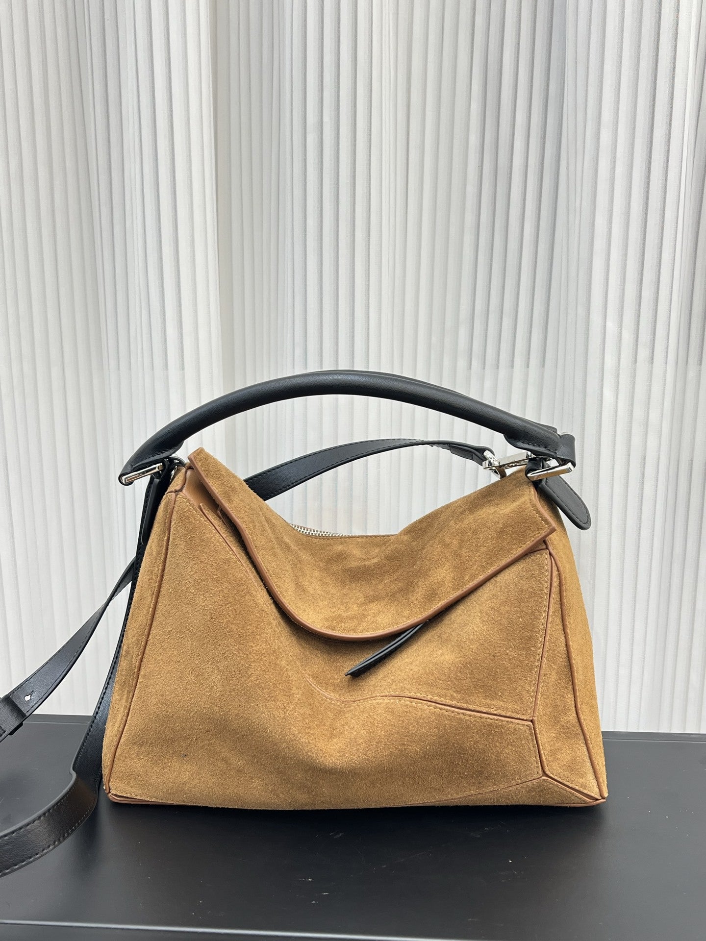 Suede Tote Bag With A Large Capacity