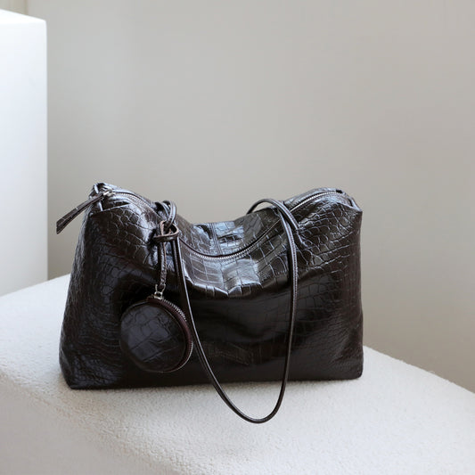 High-Capacity Versatile Womens Leather Shoulder Bag