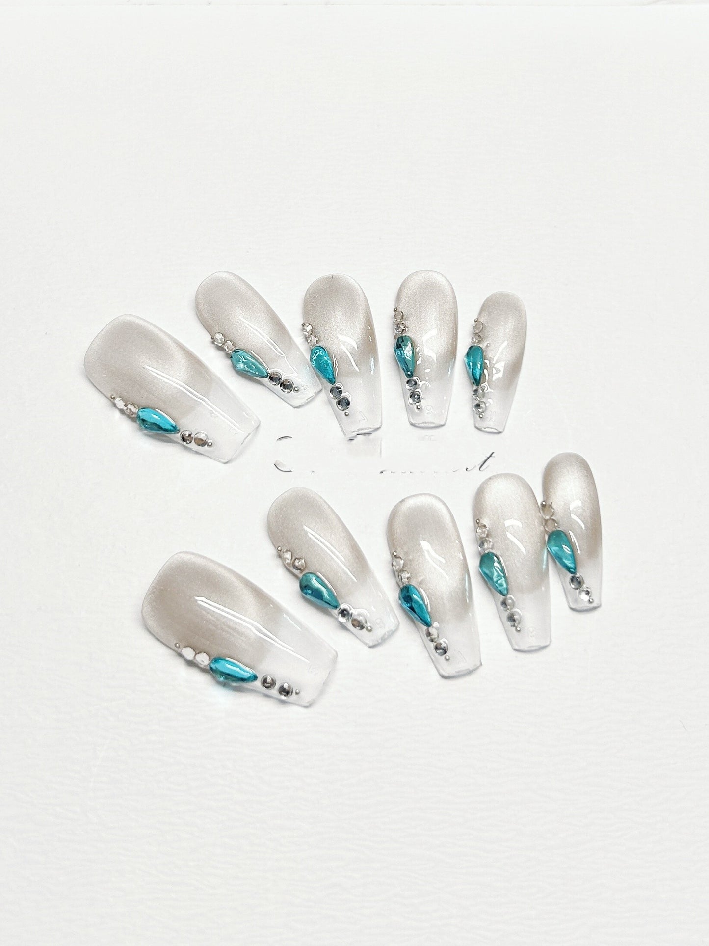 Mid-length Manicure Personality White