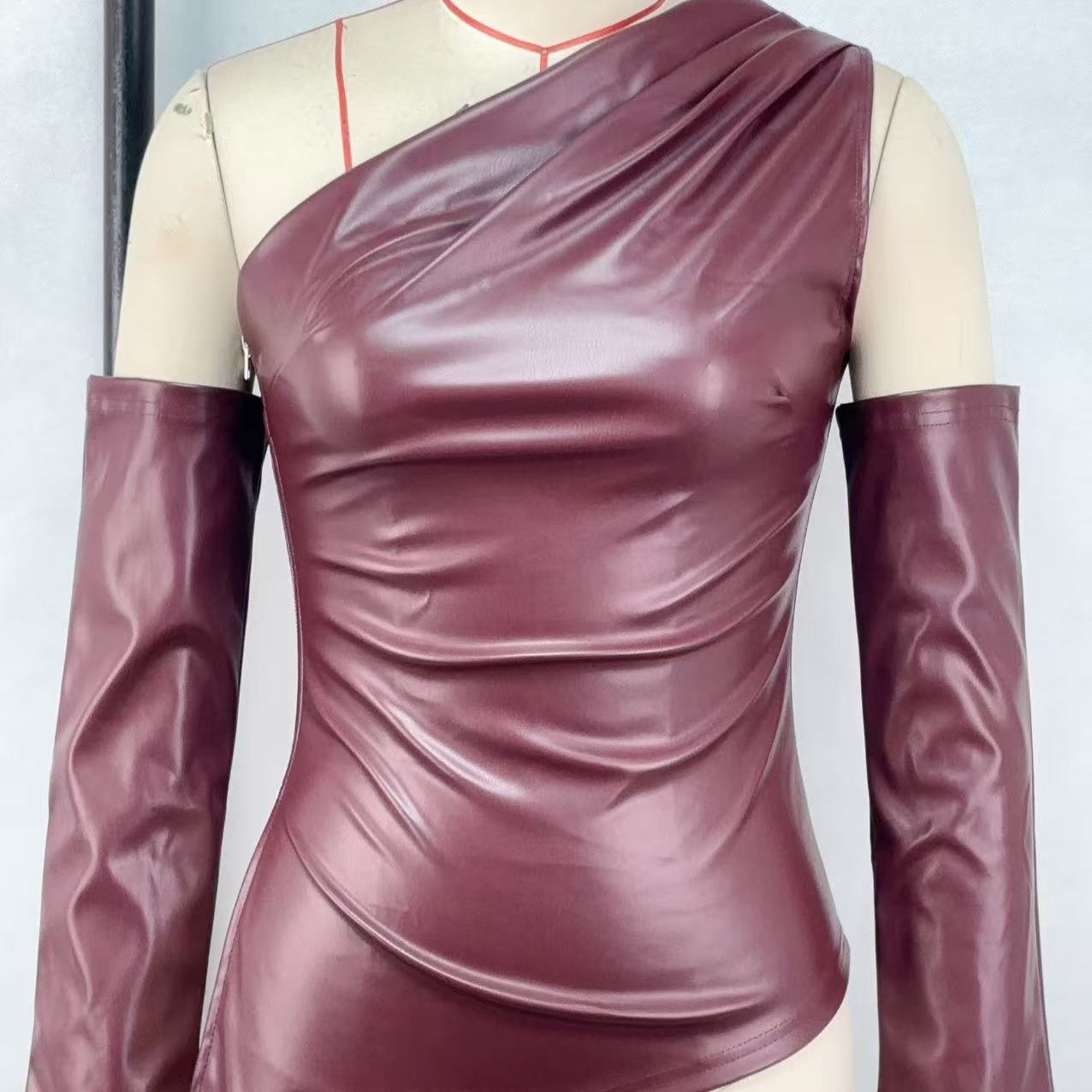 Women's Sleeveless Slant Collar PU Leather Vest With Sleeve Cover Top Set