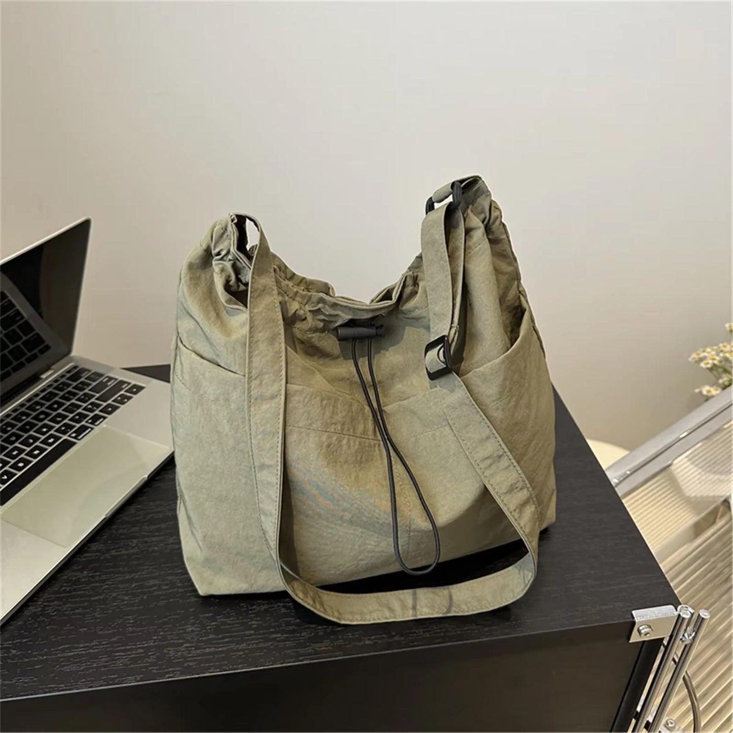 Women's Large Capacity Nylon Tote Bag - Stylish Drawstring Shoulder Bag for Travel and Casual Use