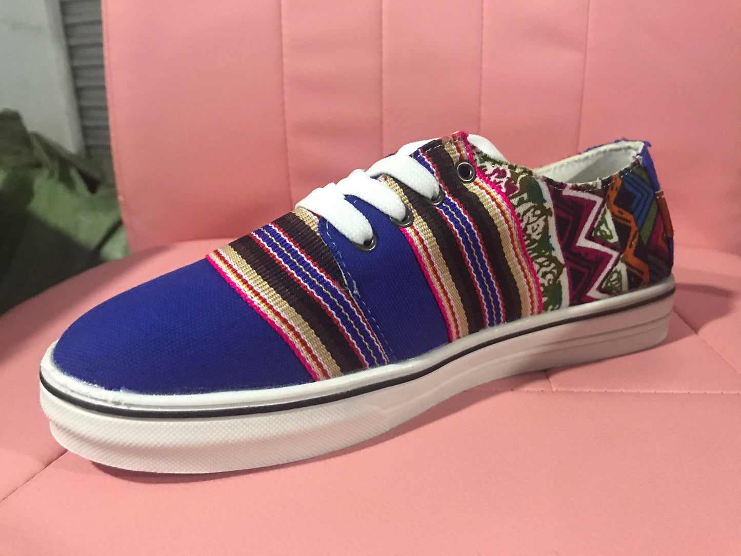Ethnic style sports couple board shoes