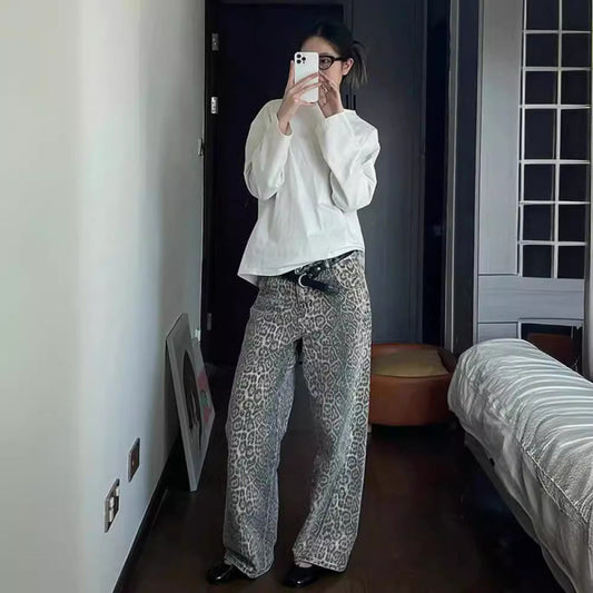 Fashionable Retro Straight Loose Jeans For Women