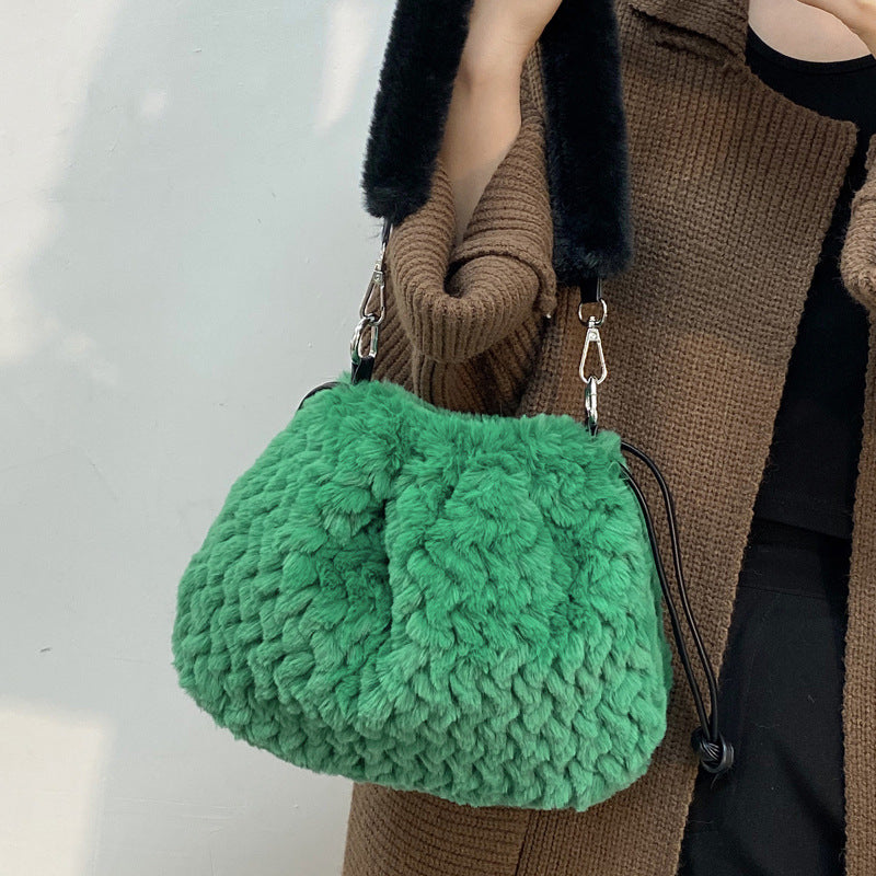 Moderigtig Plys Crossbody-taske – Skuldertaske i Spandform