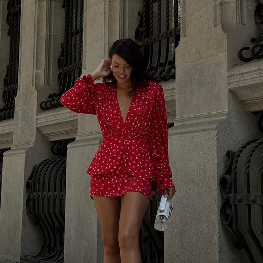 Fashionable V-neck Long-sleeve Pleated Top And High-waisted Skirt Set