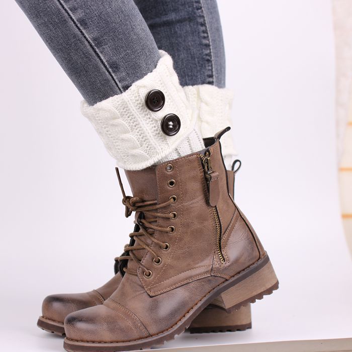 Button twist knit socks