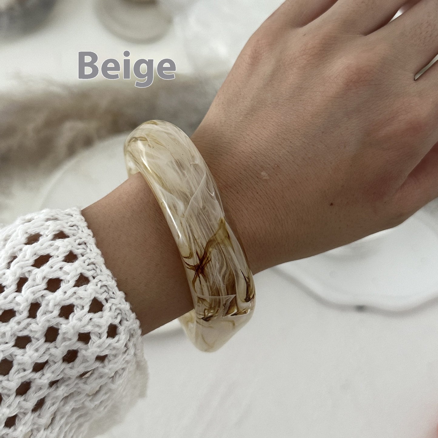 Europæisk og amerikansk overdrevet Ins Style Akryl Mode Armbånd Uregelmæssigt Gennemsigtigt Design