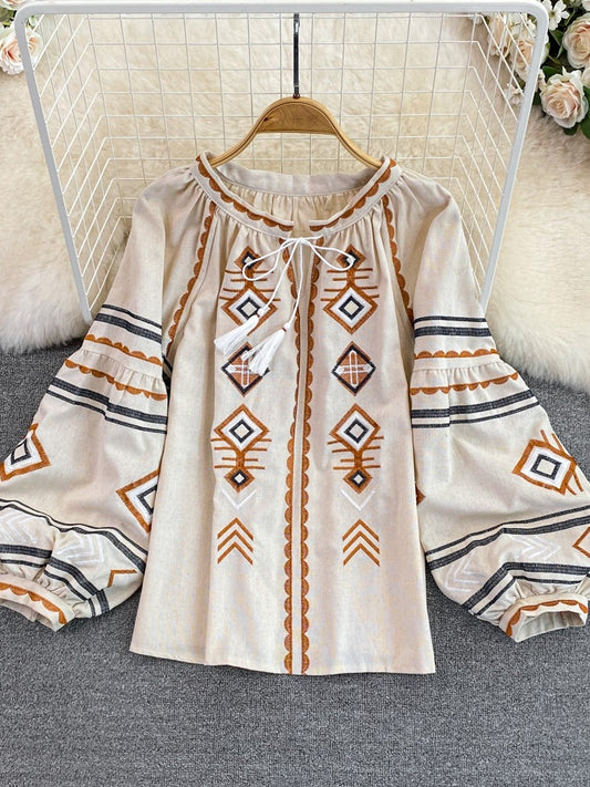Embroidery Slimming Lantern Sleeve Doll Top