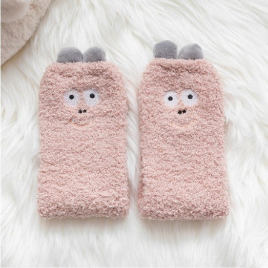 Three-dimensional ear embroidery snow socks