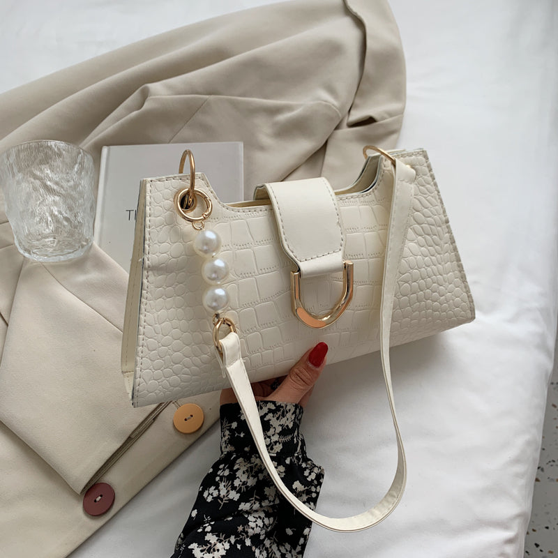 Leisure Pearl Fashionable Armpit Bag Women