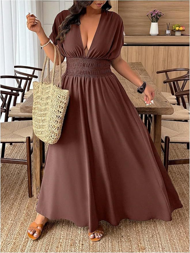 V-neck Short-sleeve Loose-fitting High-waisted Pleated Maxi Dress With A Slit