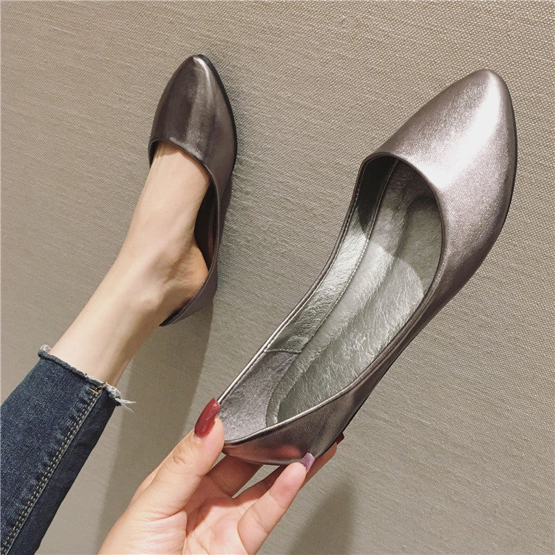 Shiny Soft Leather And Soft Sole Women's Flat Shoes