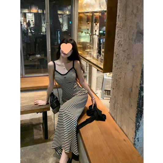 Fashionable Casual Striped Sheath Maxi Skirt Figure-flattering And Slimming