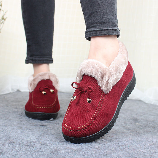 Thicken Old Shoes To Keep Warm In Winter