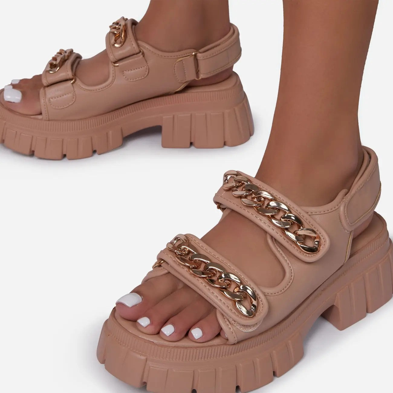 Fashion Platform Sandals With Metal Cufflinks